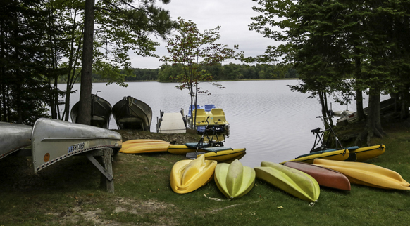 Rent Kayaks, paddle boards, paddle boats, hydro bikes, canoes, fishing boats and pontoons